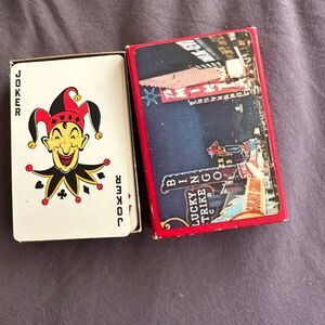 VTG Las Vegas Plastic Coated Playing Cards with case